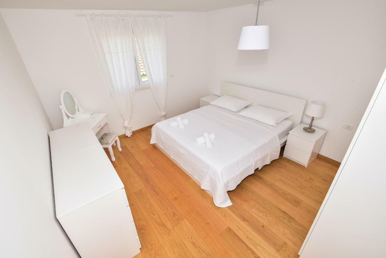 Apartment Ricca Seaview Макарська Екстер'єр фото